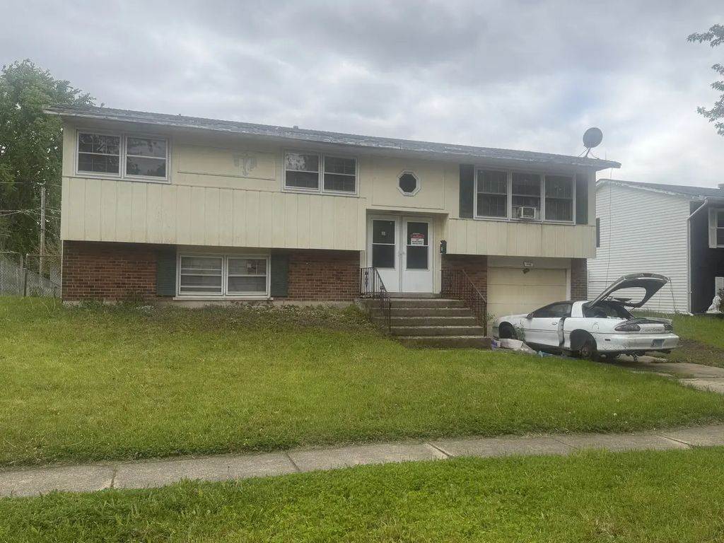1834 218th Street, Sauk Village