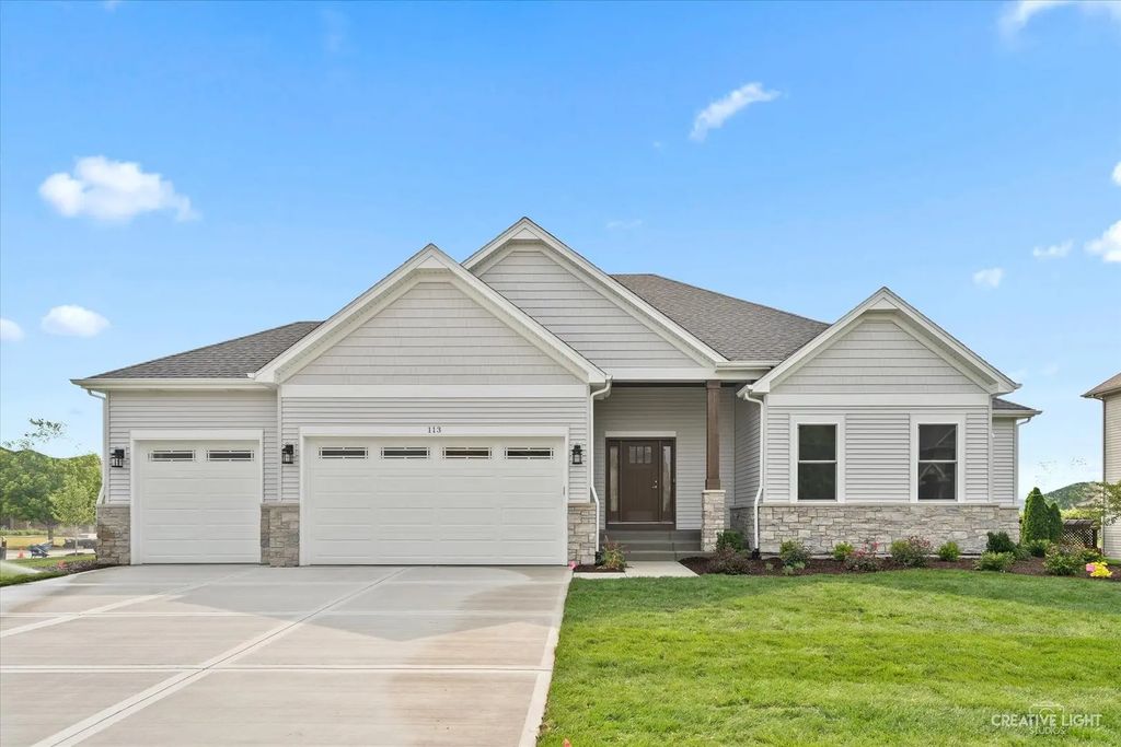 675 Cumberland Lane, Oswego
