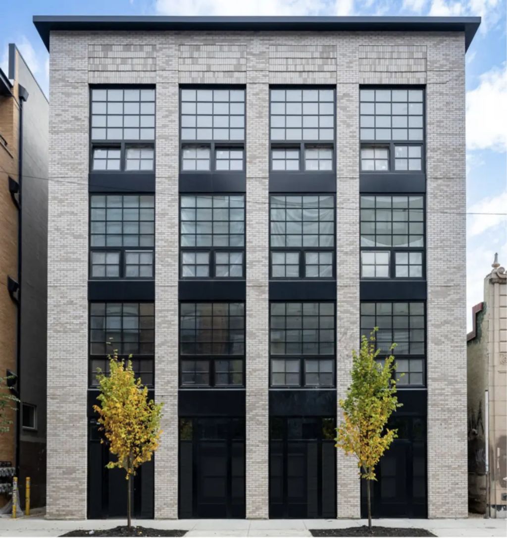 2127 N Damen Avenue Commercial, Chicago, 60647