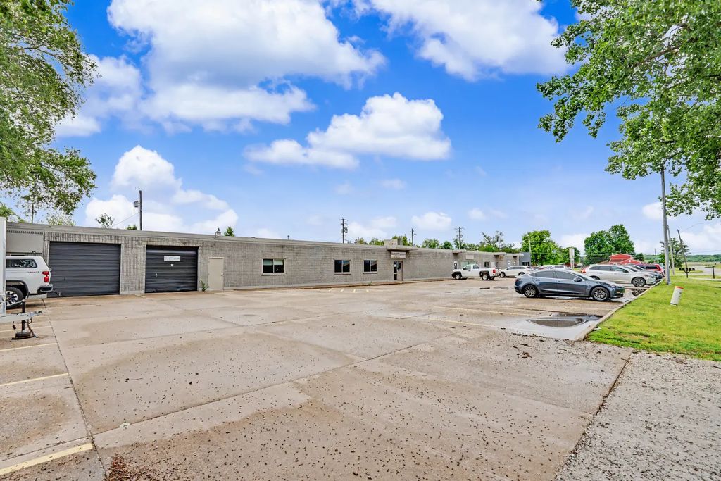 6810 34th Street Court 1, Moline
