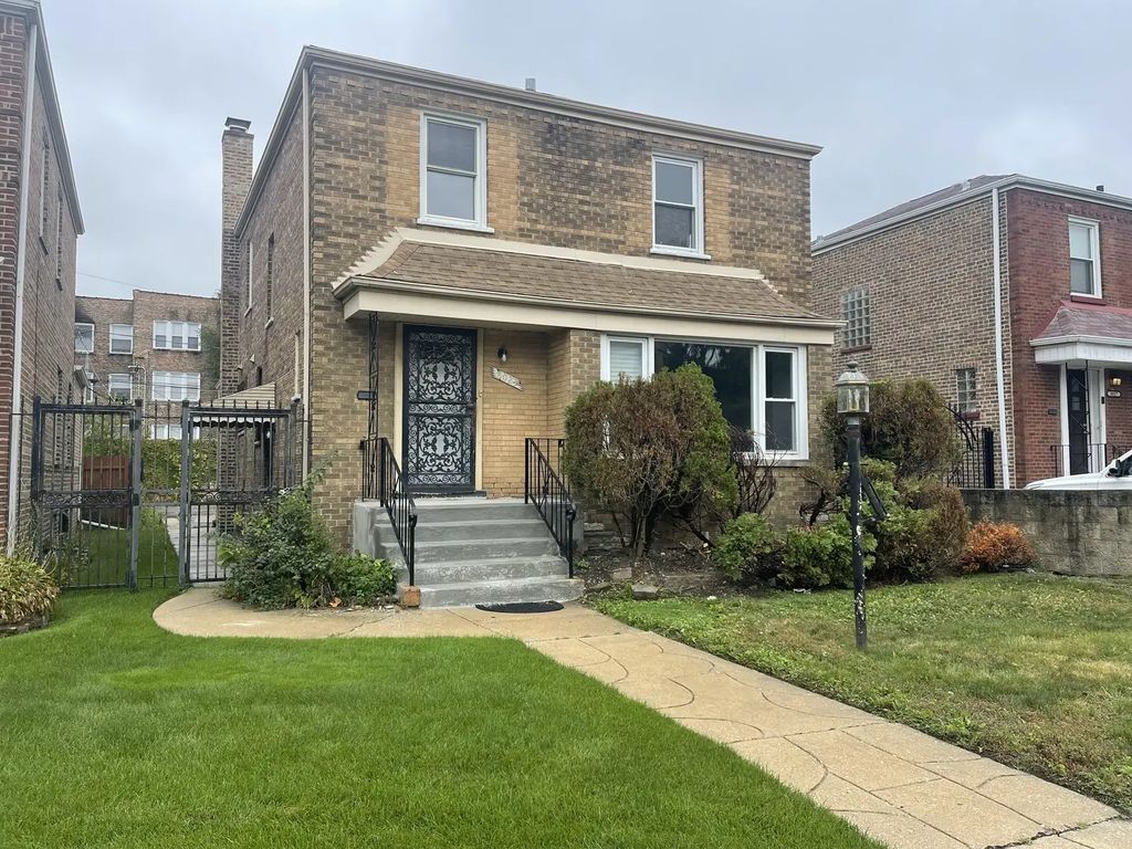 8023 S Yates Boulevard, Chicago