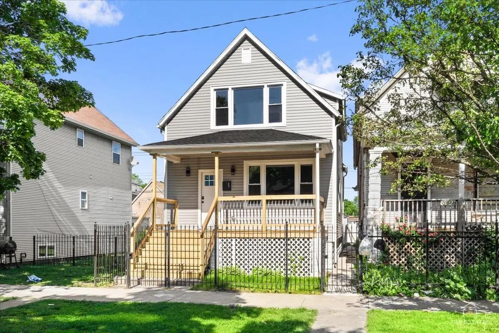 10521 S Edbrooke Avenue, Chicago, 60628