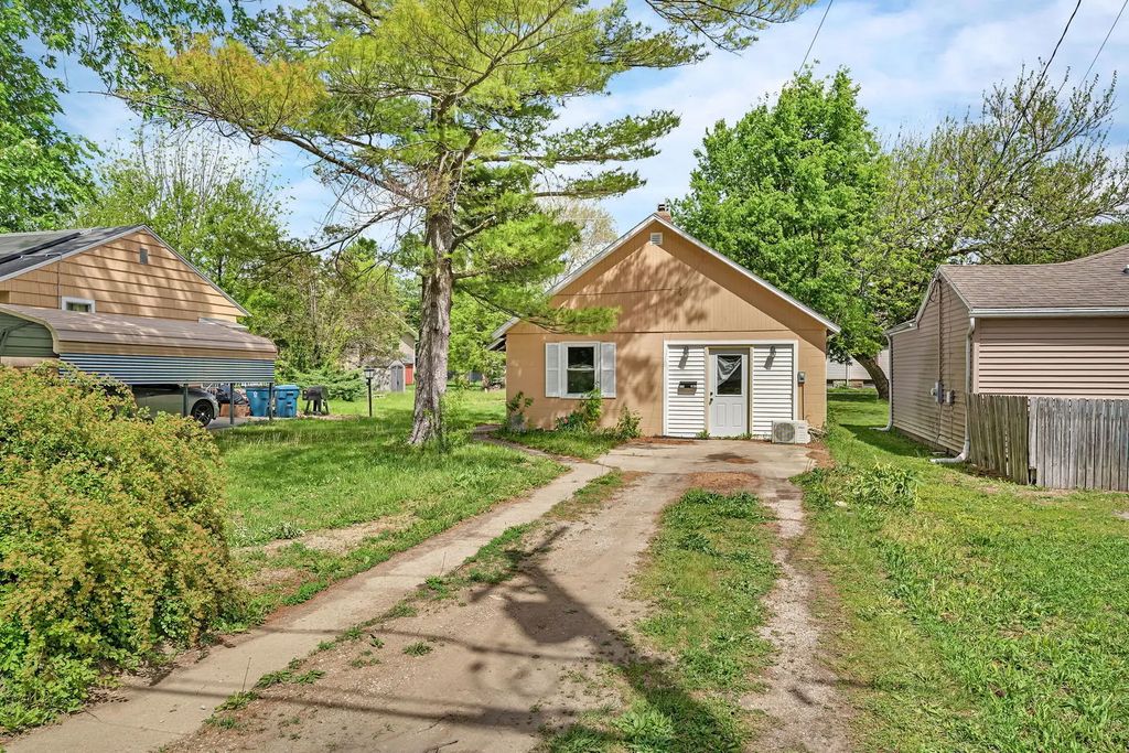 1508 S Mill Street, Pontiac