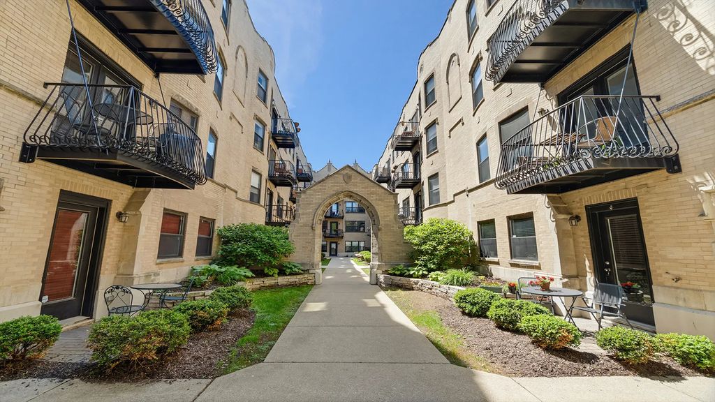 4442 N Damen Avenue 3e, Chicago, 60625