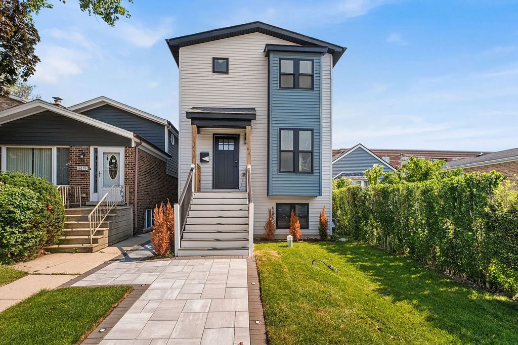 6672 W Montrose Avenue, Harwood Heights