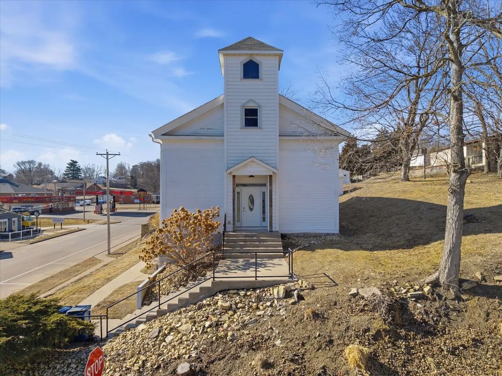 204 N 2nd Street, Leclaire