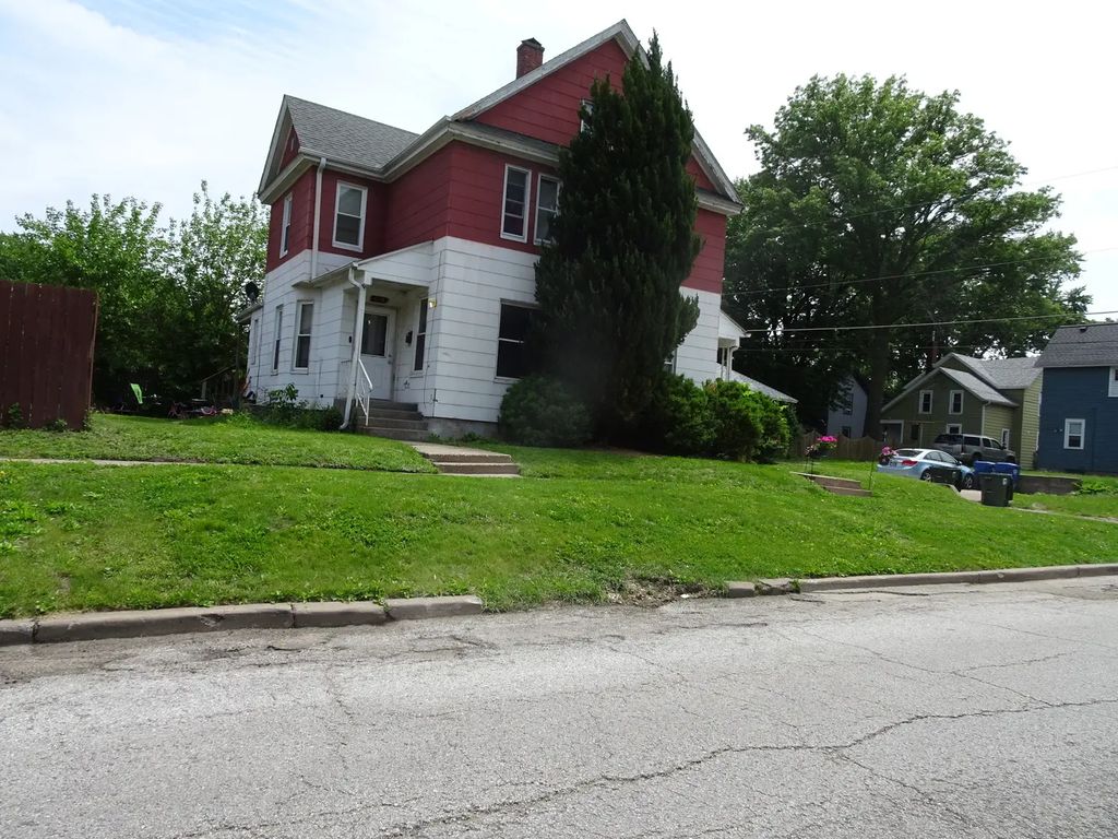 1619-1621 Gaines Street, Davenport