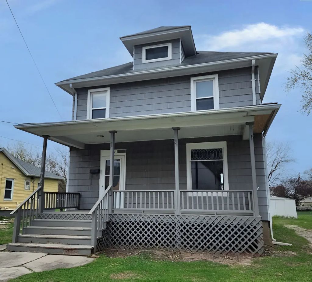 404 W 1st Street, Galesburg