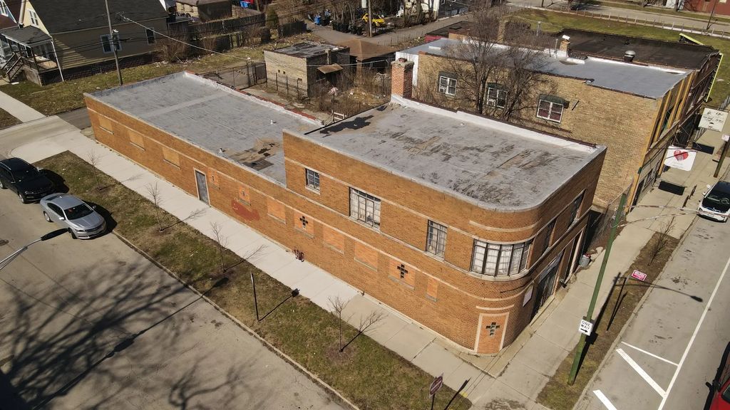 7326 S Racine Avenue, Chicago