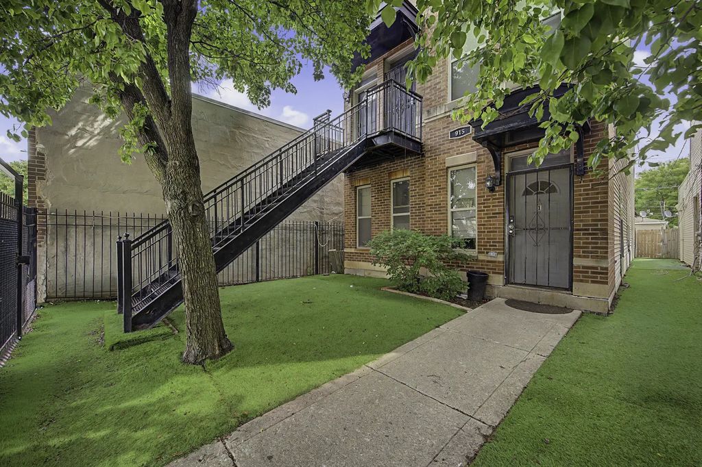 915 S Kedzie Avenue, Chicago, 60612