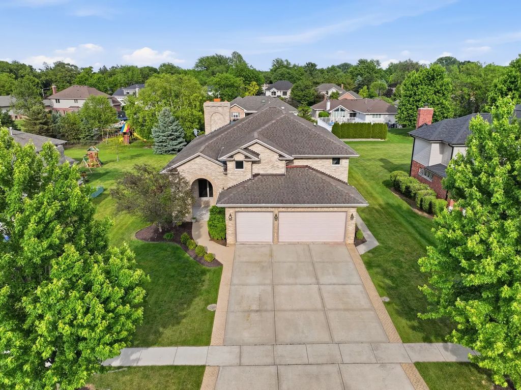 408 Siesta Drive, New Lenox