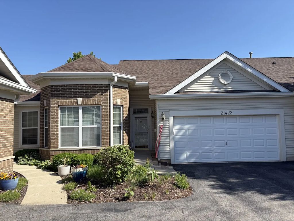 21422 Mays Lake Drive, Crest Hill
