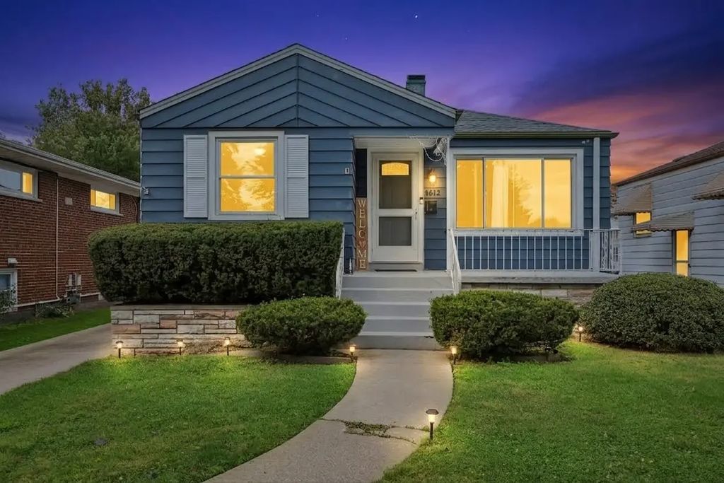 4612 Grove Avenue, Forest View