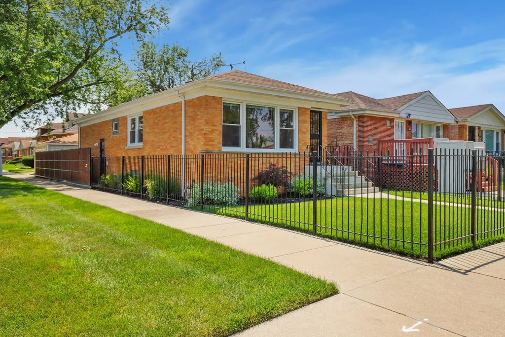 1001 W 102nd Street, Chicago
