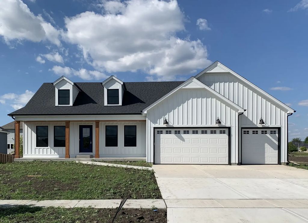 777 Dartmouth Lane, Oswego