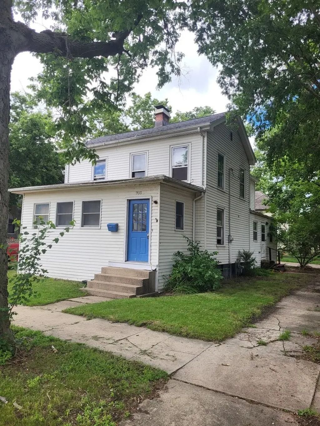 900 W Jackson Street, Ottawa