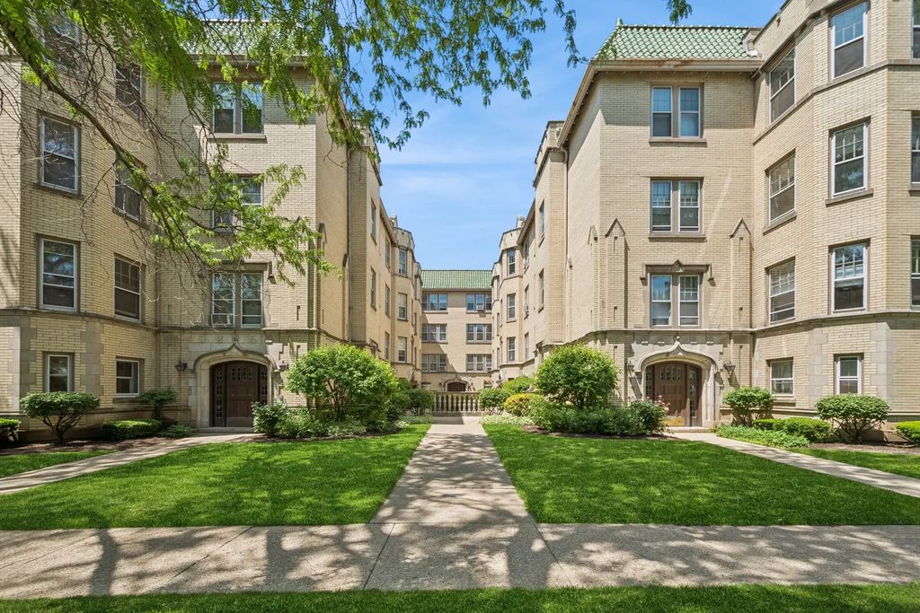 538 Michigan Avenue 3f, Evanston