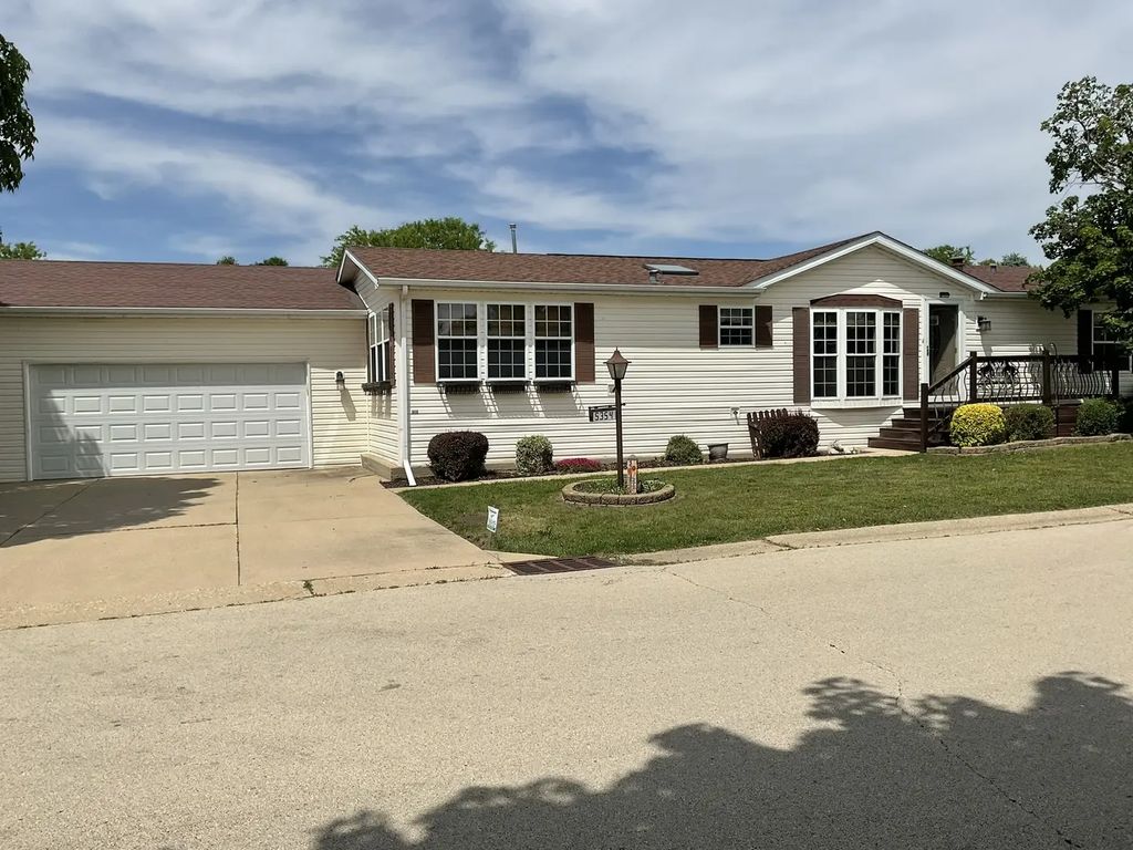 5354 Autumnash, Machesney Park