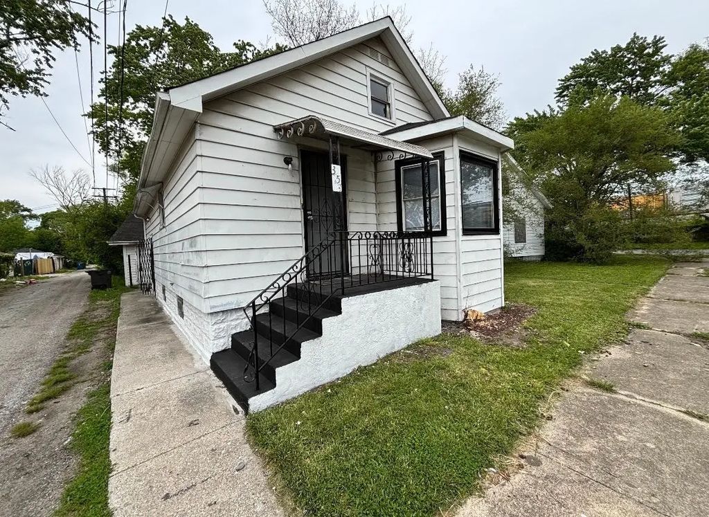 353 E 146th Street, Harvey