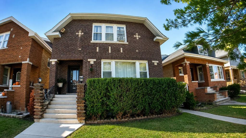 5433 W Melrose Street, Chicago