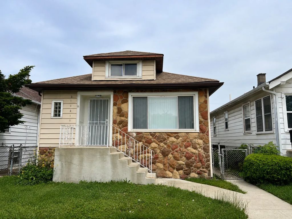 10213 S Yale Avenue, Chicago, 60628
