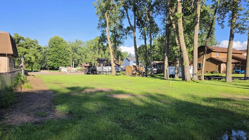 609 Monterrey Terrace, McHenry
