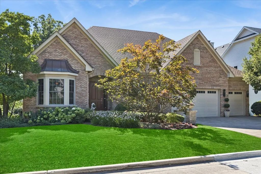 5902 Timber Trails Boulevard, Western Springs