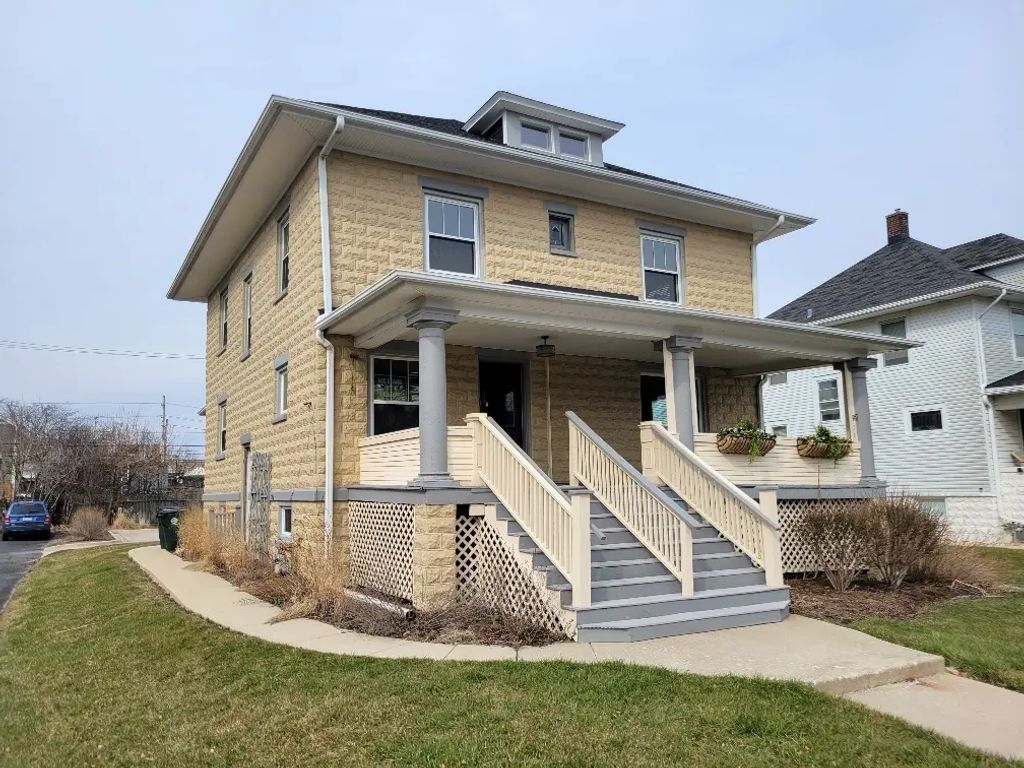 117 W Willow Avenue, Wheaton