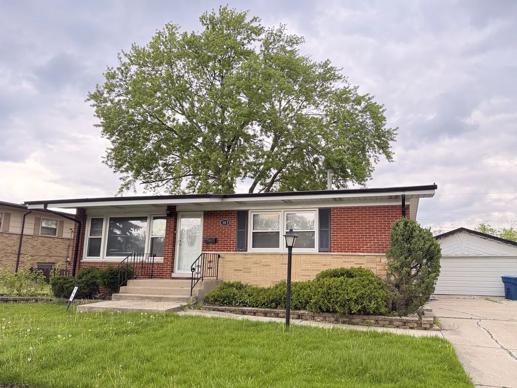 185 Pleasant Drive, Chicago Heights