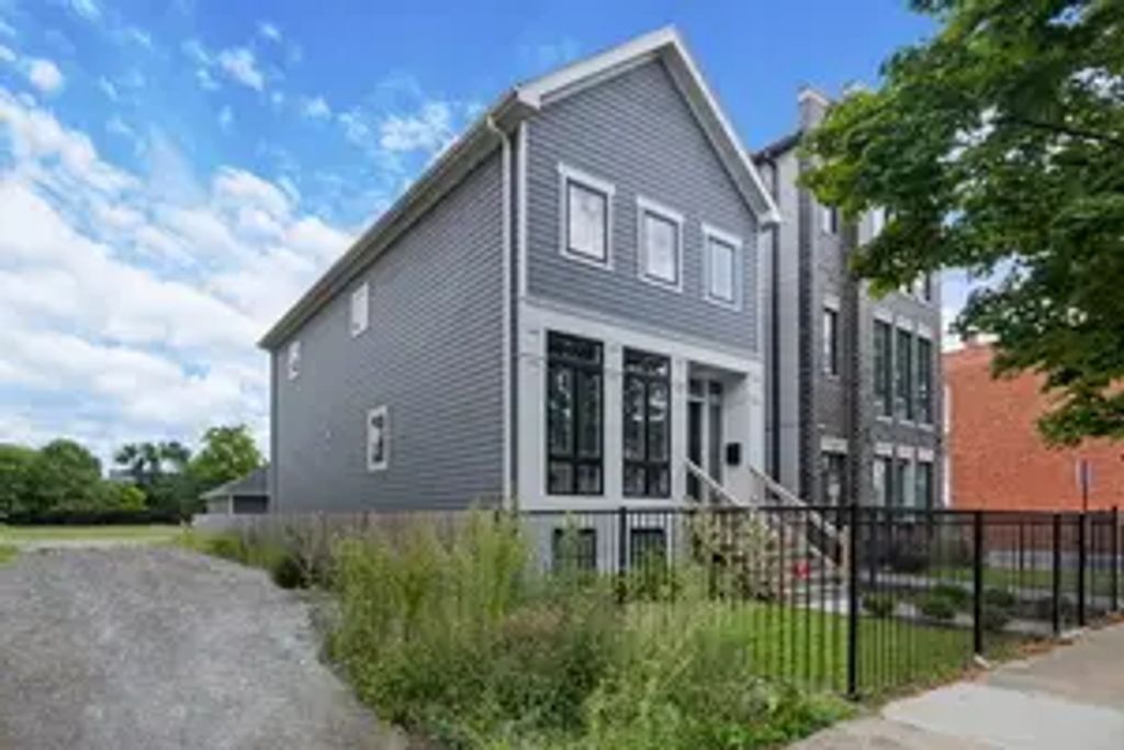 319 S Washtenaw Avenue, Chicago, 60612