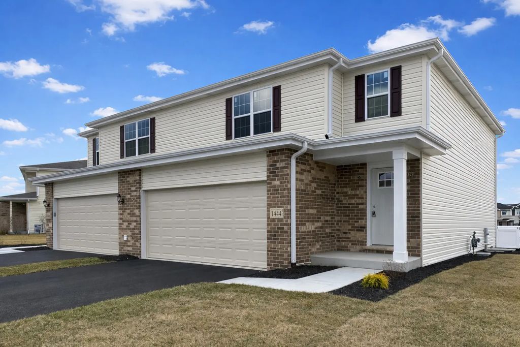 1444 Somerset Drive, Beecher