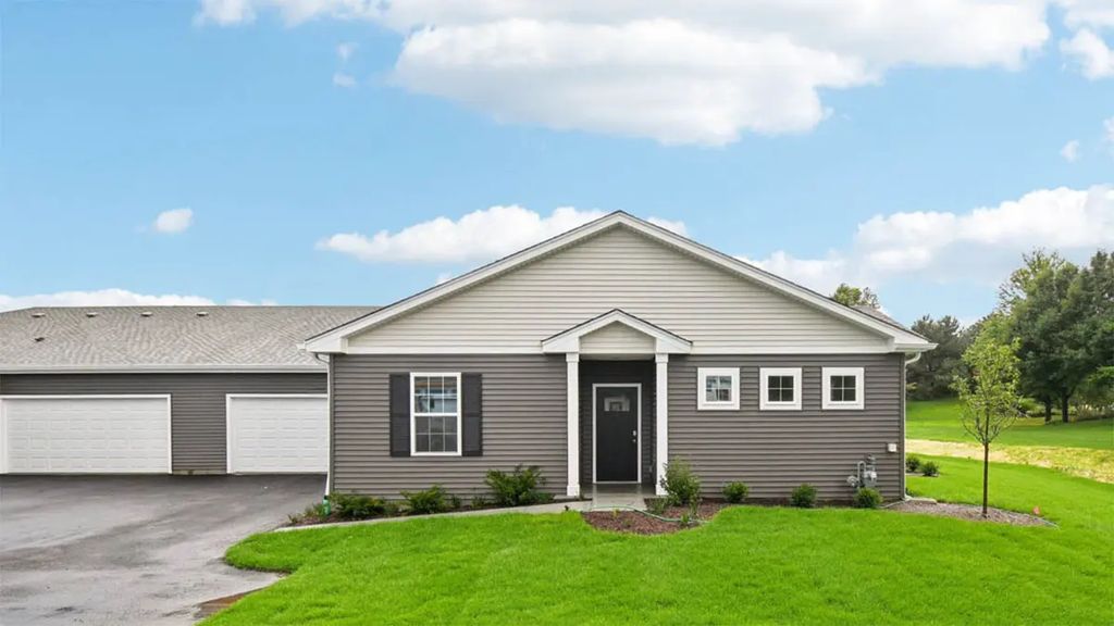 6457 Maple Glen Drive, Wonder Lake