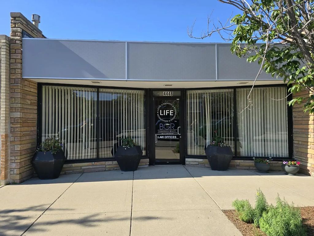 4448 Oakton Street, Skokie