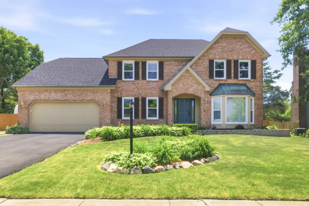845 Crabtree Lane, Cary