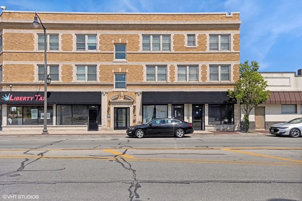 901 S 5th Avenue B, Maywood