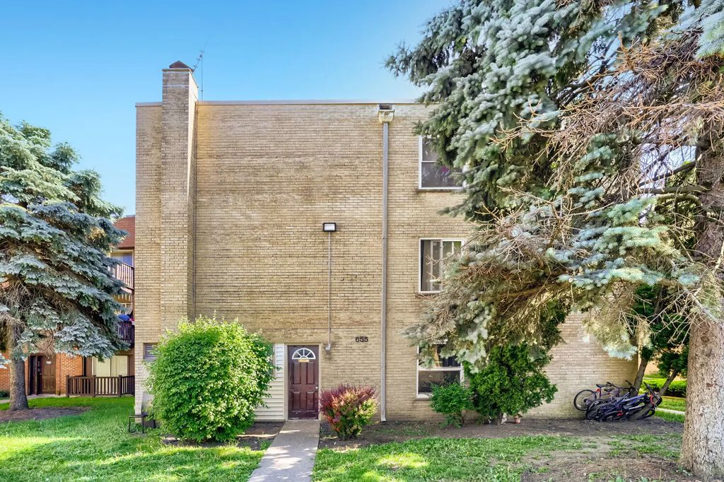 655 Piper Lane, Prospect Heights