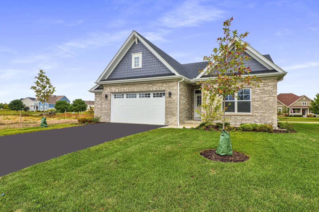 6920 Cambria Cove, Lakewood