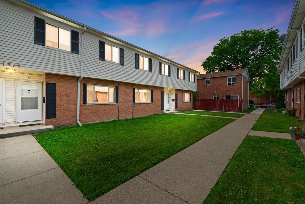 1315 Monomoy Street C, Aurora