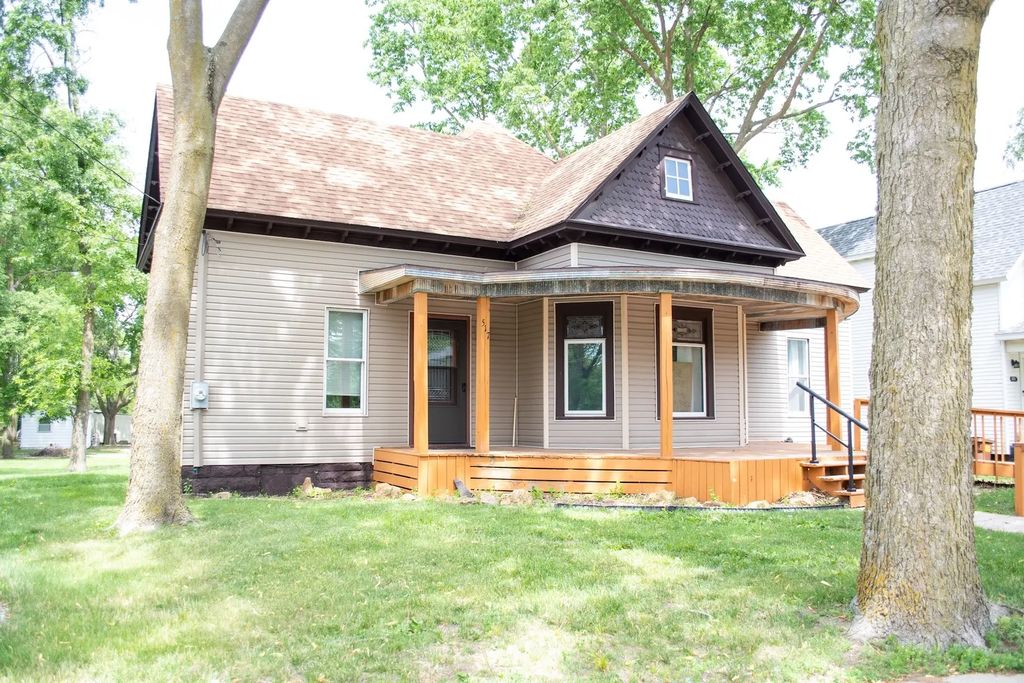 517 Main Street, Erie