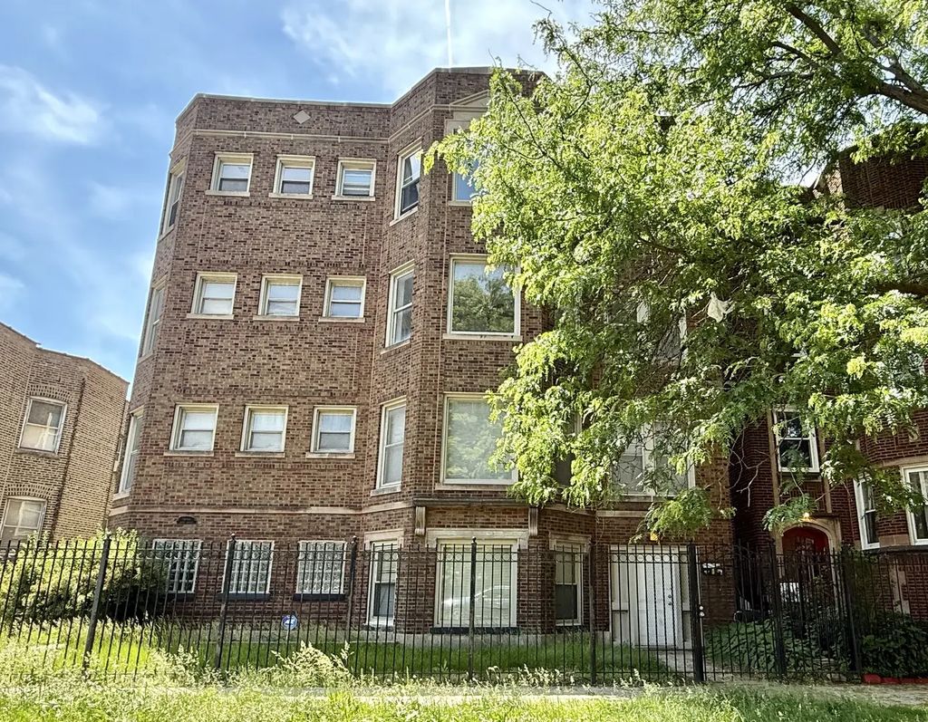 7722 S Cornell Avenue 1w, Chicago