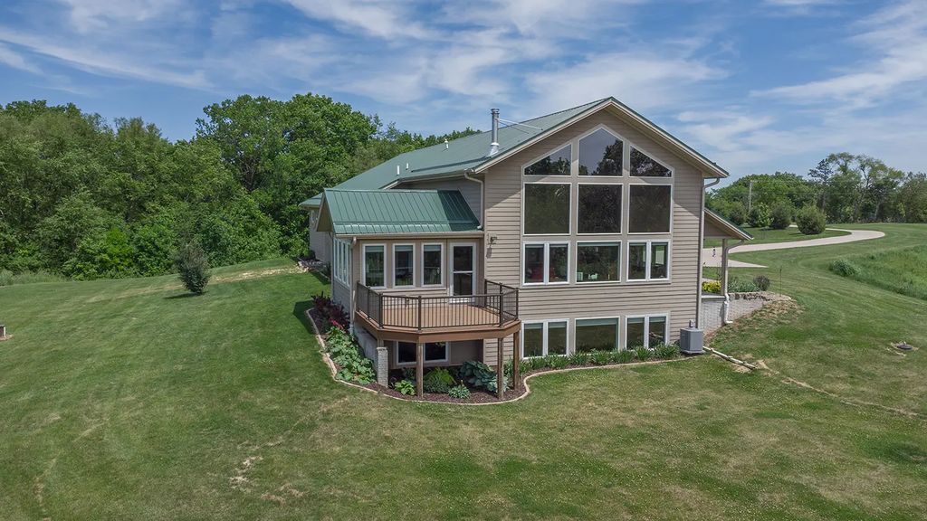 16168 Scenic Ridge Road, Savanna