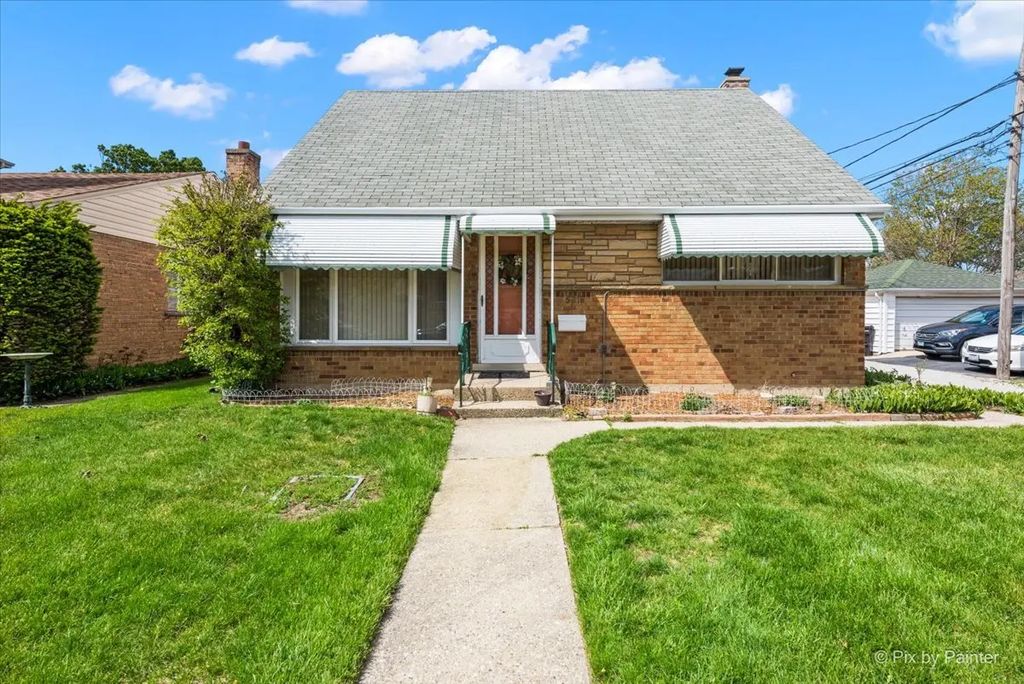 5216 Lee Street, Skokie