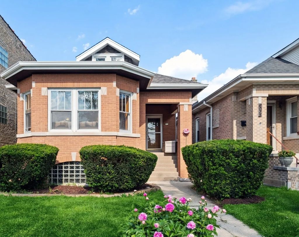 6017 N Austin Avenue, Chicago, 60646