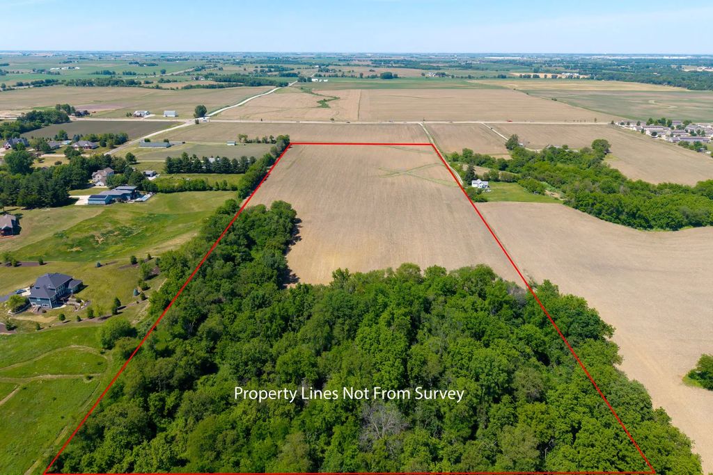 30 Acres W Locust Street, Davenport