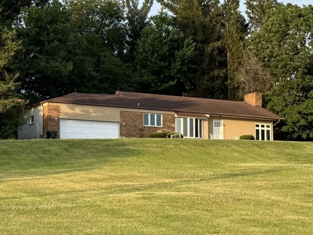 19775 E 1500th Street, Geneseo