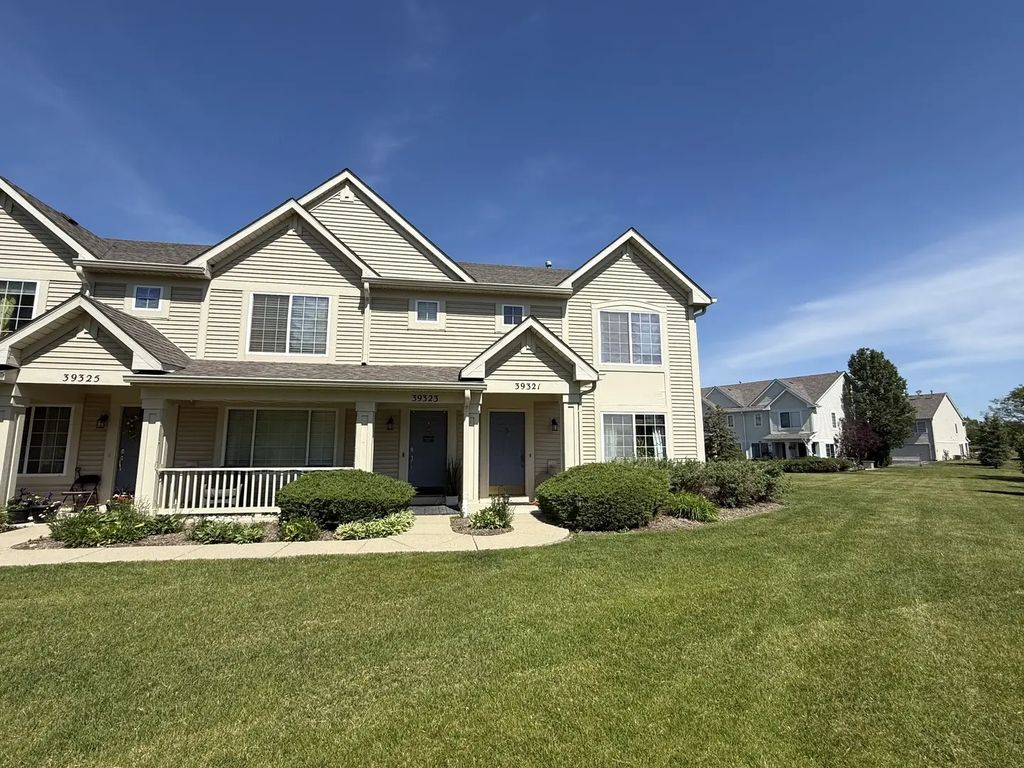 39321 N Melbourne Court, Beach Park