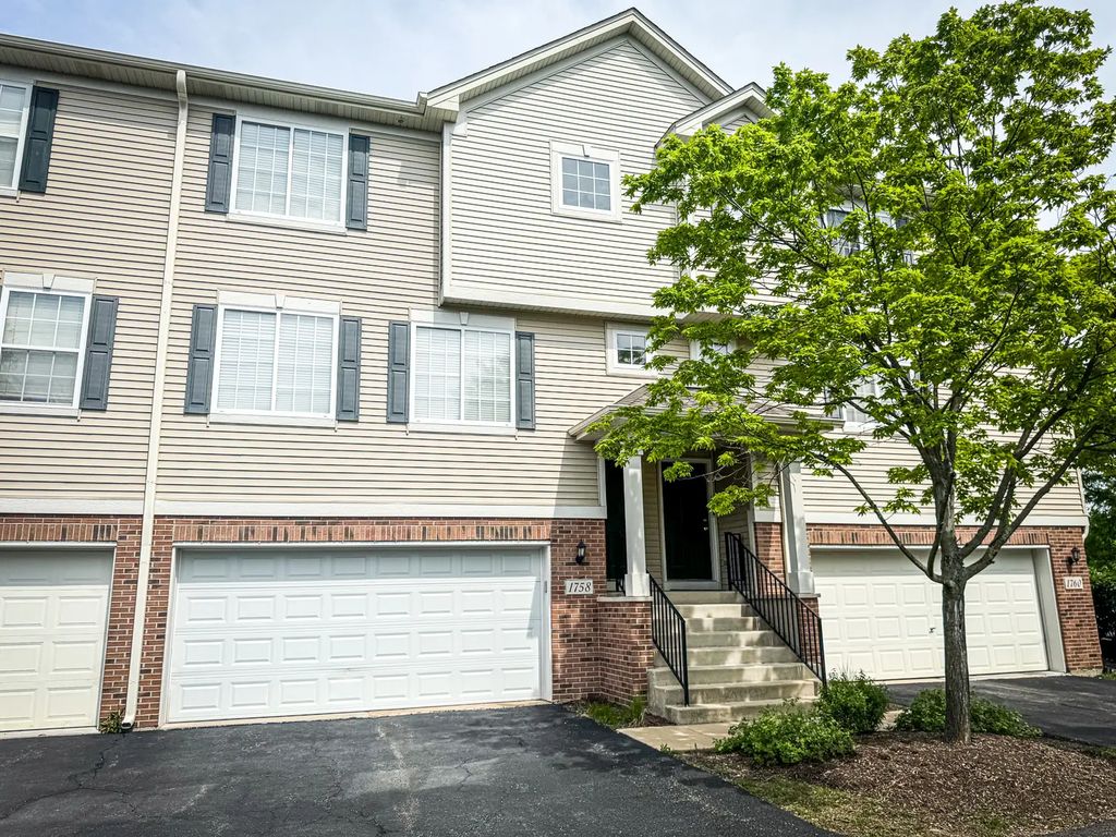1758 Fredericksburg Lane, Aurora