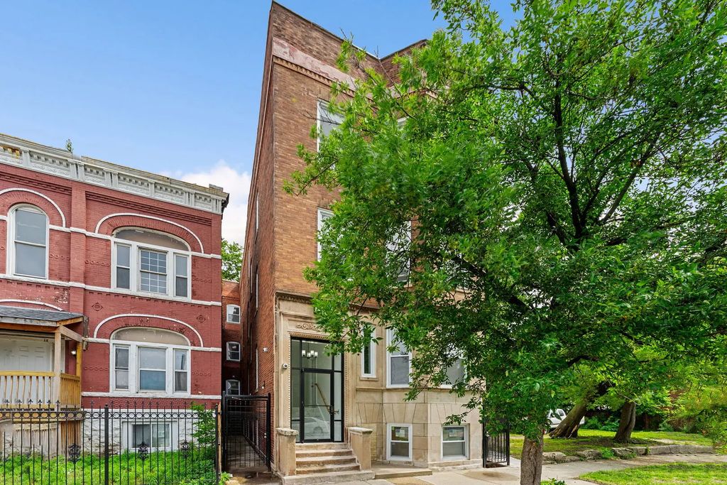 140 W 66th Street 1f, Chicago, 60621