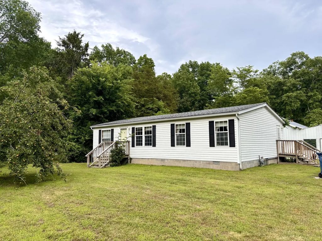 307 N Lincoln Street, Royalton