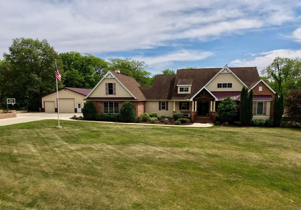 34554 1375 North Avenue, Spring Valley